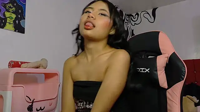 Snapshot of Nubeseliminadas chatting on 06/10/26, 12:33 Nubeseliminadas online show from 06/10/26, 12:33