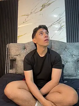 Snapshot of Noah_ledom chatting on 03/23/26, 12:09 Noah ledom online show from 03/23/26, 12:09