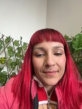 Snapshot of Amelie-RedHoney chatting on 06/07/26, 06:00 Amelie-RedHoney online show from 06/07/26, 06:00