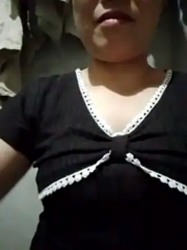 Snapshot of __Min99__ chatting on 03/27/26, 01:44 Min99 online show from 03/27/26, 01:44