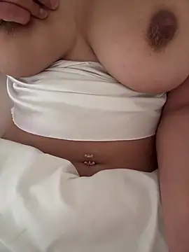 Snapshot of Isabellaoffx chatting on 04/26/26, 10:46 Isabellaoffx online show from 04/26/26, 10:46