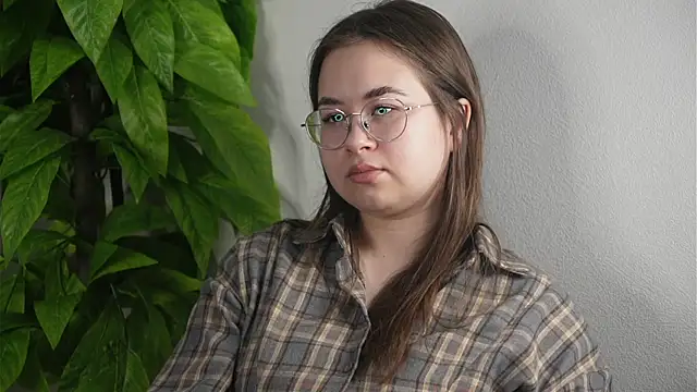 Snapshot of TiffaneySpikes chatting on 03/23/26, 10:52 TiffaneySpikes online show from 03/23/26, 10:52