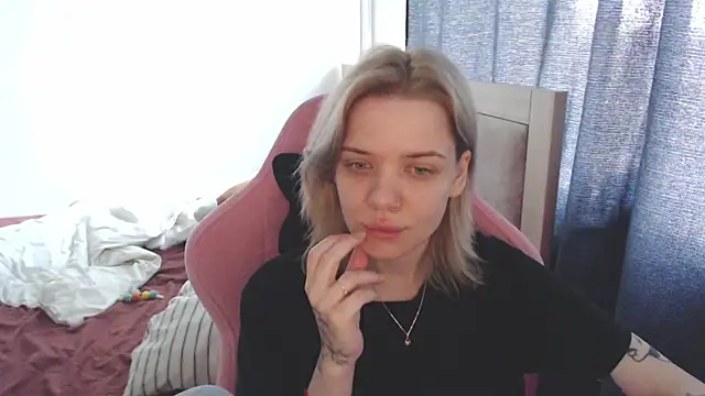 Snapshot of TenderChloe chatting on 05/30/26, 09:39 TenderChloe online show from 05/30/26, 09:39