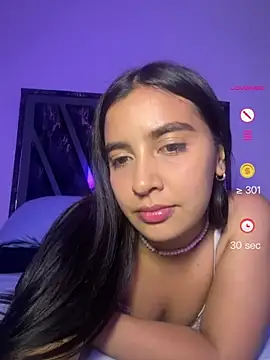 HaileyBiieber online show from 05/01/26, 02:49