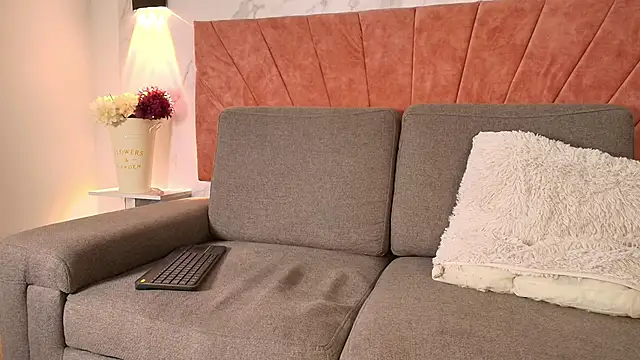 MeganEvanss   online show from 04/28/26, 02:27