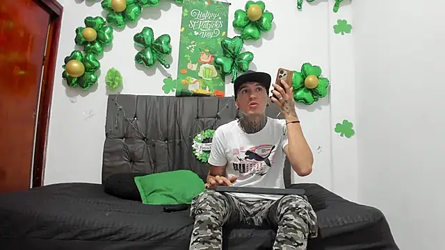 Snapshot of Nicolas_Arrieta26 chatting on 03/23/26, 12:42 Nicolas Arrieta26 online show from 03/23/26, 12:42