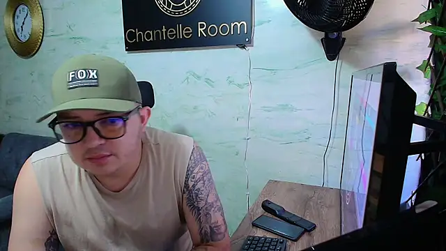 maximo daddy online show from 04/22/26, 12:07