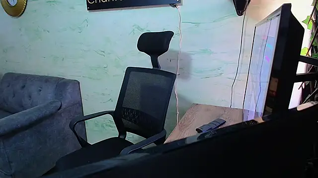 maximo daddy online show from 04/23/26, 12:29