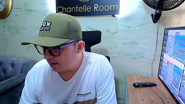 maximo daddy online show from 04/25/26, 12:19