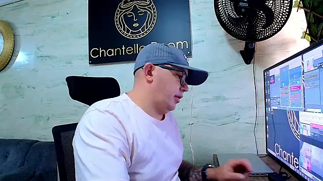 maximo daddy online show from 04/29/26, 02:54