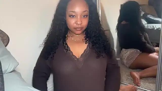 Snapshot of Yourmommysilk chatting on 03/23/26, 05:11 Yourmommysilk online show from 03/23/26, 05:11