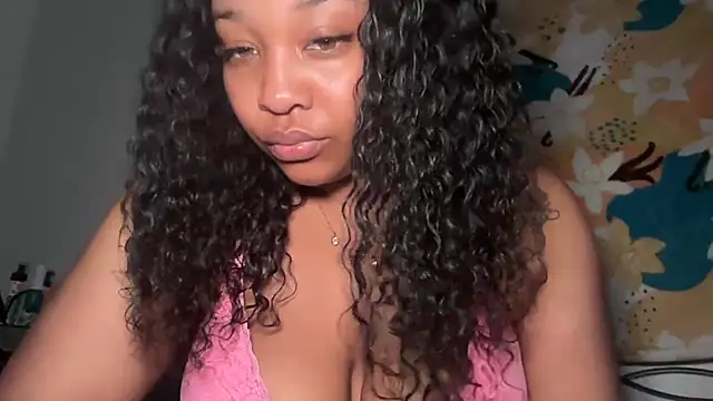 Yourmommysilk online show from 06/12/26, 11:53