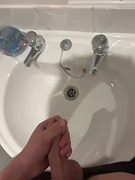 Snapshot of Dbzzzfr06 chatting on 03/22/26, 10:35 Dbzzzfr06 online show from 03/22/26, 10:35