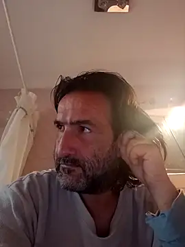 Snapshot of DanTrov79 chatting on 05/04/26, 08:21 DanTrov79 online show from 05/04/26, 08:21