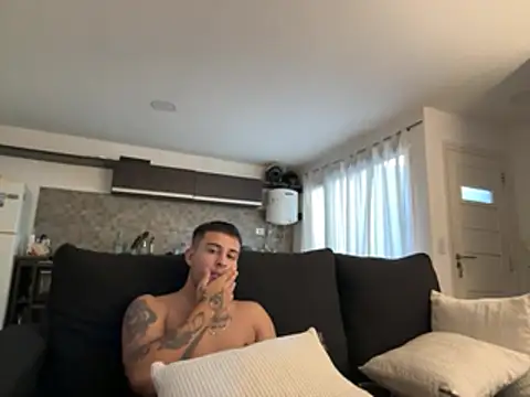 Snapshot of lunaris18 chatting on 03/24/26, 08:58 lunaris18 online show from 03/24/26, 08:58