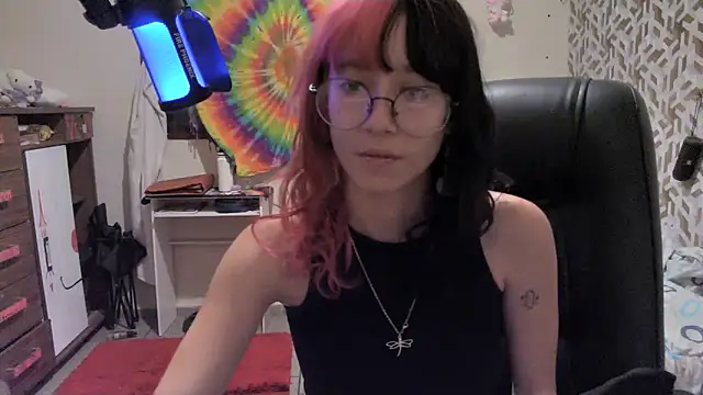 Moon  online show from 04/25/26, 12:57