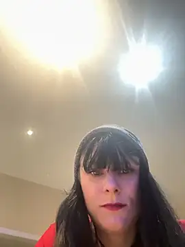 mango-kitty online show from 05/11/26, 03:40