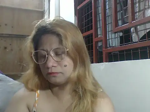 PinayChristine online show from 05/29/26, 05:55