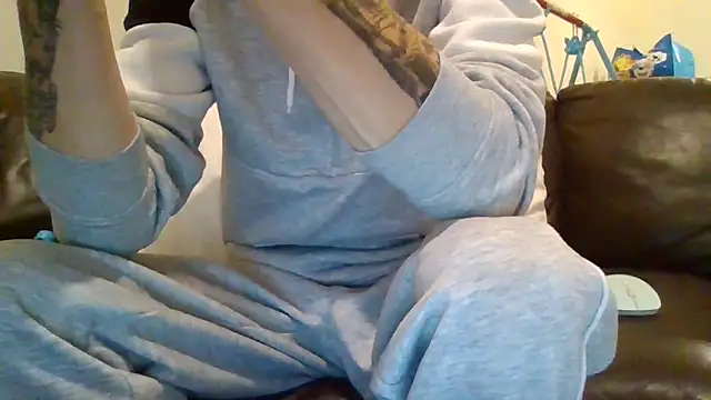 Snapshot of feetlovrr94 chatting on 05/11/26, 11:24 feetlovrr94 online show from 05/11/26, 11:24