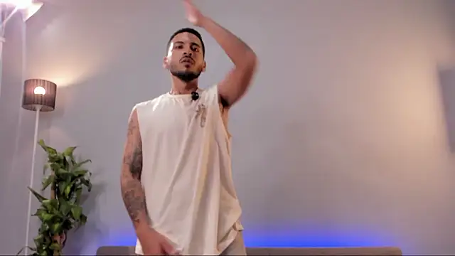 hashi wood online show from 03/30/26, 01:06