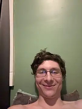 Snapshot of Zombieman420860 chatting on 03/23/26, 03:21 Zombieman420860 online show from 03/23/26, 03:21