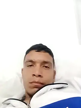 Snapshot of 777vrg99 chatting on 03/23/26, 04:27 777vrg99 online show from 03/23/26, 04:27