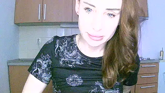 Snapshot of GlarysLoveressSx chatting on 03/24/26, 12:43 GlarysLoveressSx online show from 03/24/26, 12:43