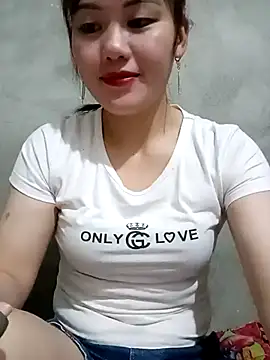 Snapshot of meg_06 chatting on 03/24/26, 02:00 meg 06 online show from 03/24/26, 02:00