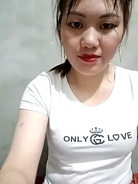 Snapshot of meg_06 chatting on 03/25/26, 02:06 meg 06 online show from 03/25/26, 02:06