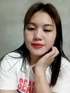 Snapshot of meg_06 chatting on 03/29/26, 01:44 meg 06 online show from 03/29/26, 01:44