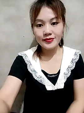 Snapshot of meg_06 chatting on 05/08/26, 01:44 meg 06 online show from 05/08/26, 01:44