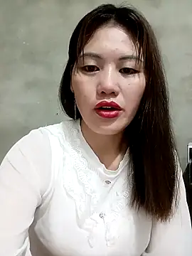 Snapshot of meg_06 chatting on 05/09/26, 01:00 meg 06 online show from 05/09/26, 01:00