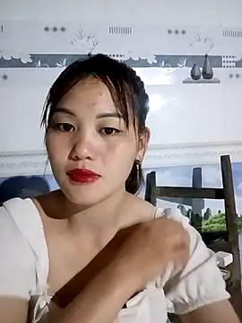 Snapshot of meg_06 chatting on 05/12/26, 12:46 meg 06 online show from 05/12/26, 12:46