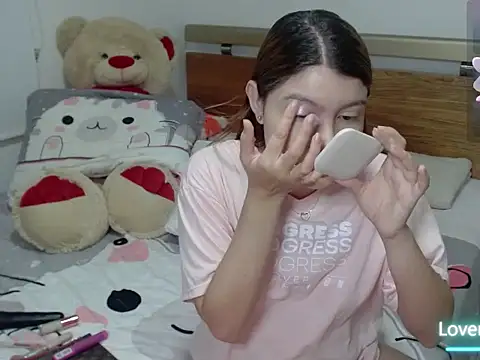 Snapshot of honey-blossom chatting on 03/30/26, 09:21 honey-blossom online show from 03/30/26, 09:21