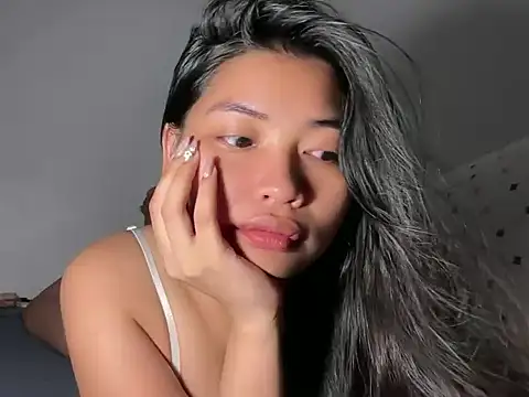 Snapshot of zafarina_18 chatting on 05/21/26, 02:57 zafarina 18 online show from 05/21/26, 02:57