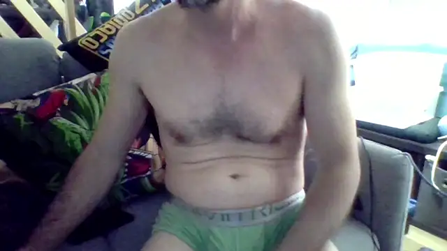 Snapshot of ACruoreX chatting on 05/07/26, 12:05 ACruoreX online show from 05/07/26, 12:05