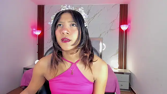 EsperanzaMora online show from 05/22/26, 12:11