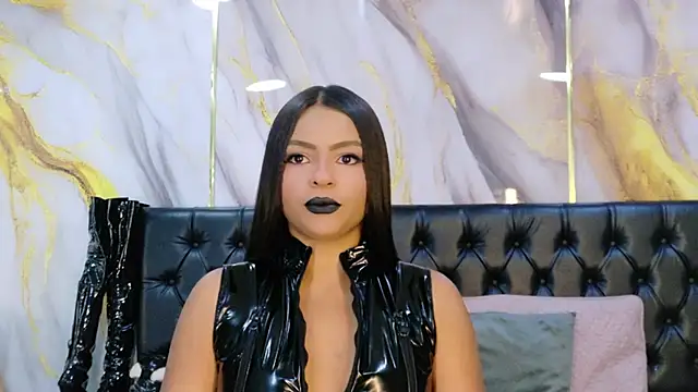 LindaFrancoo online show from 06/10/26, 04:06