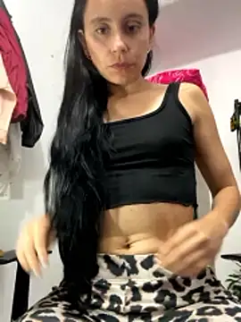 Snapshot of MiaVelourHot1 chatting on 03/24/26, 02:38 MiaVelourHot1 online show from 03/24/26, 02:38