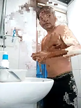 Snapshot of sexywolf10x chatting on 03/24/26, 05:07 sexywolf10x online show from 03/24/26, 05:07