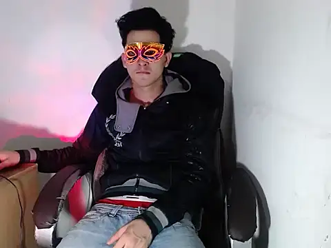 Snapshot of SexyboyHot2000 chatting on 05/15/26, 06:59 SexyboyHot2000 online show from 05/15/26, 06:59