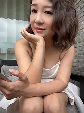 Lola666999 online show from 06/28/26, 05:57