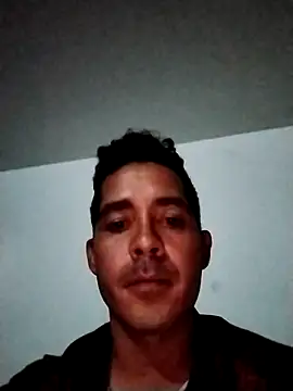 Gabriel leon33 online show from 06/25/26, 06:51