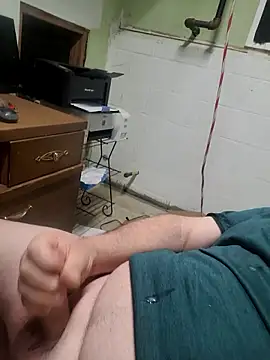 Snapshot of bigbearusa74 chatting on 03/24/26, 12:32 bigbearusa74 online show from 03/24/26, 12:32