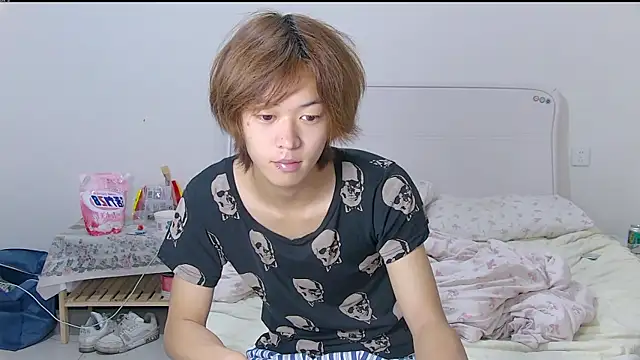 buding-001 online show from 07/12/26, 11:56