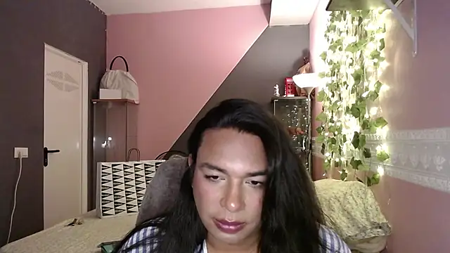 Snapshot of choquitolove1 chatting on 04/02/26, 09:23 choquitolove1 online show from 04/02/26, 09:23