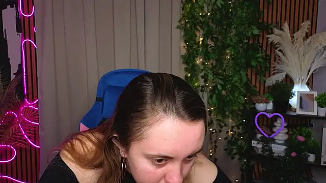 Snapshot of LucyMendoza chatting on 03/25/26, 02:56 LucyMendoza online show from 03/25/26, 02:56