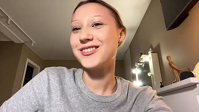 Snapshot of VibeAnna chatting on 03/24/26, 06:24 VibeAnna online show from 03/24/26, 06:24