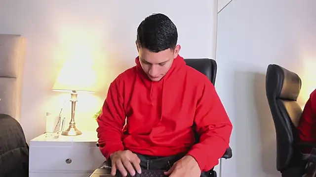 Chriss Diamond online show from 06/17/26, 07:48