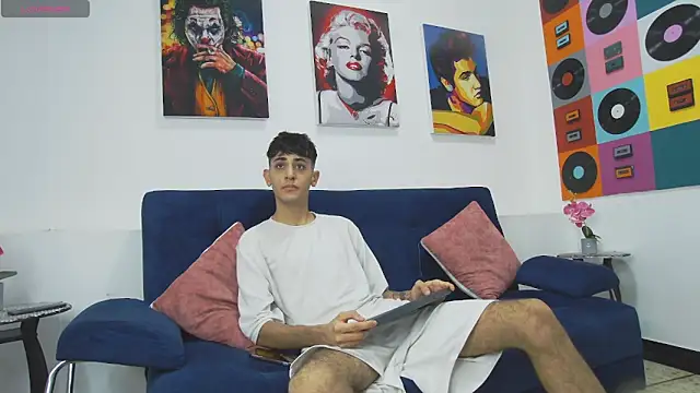 Snapshot of Martony_Storm chatting on 03/26/26, 07:41 Martony Storm online show from 03/26/26, 07:41